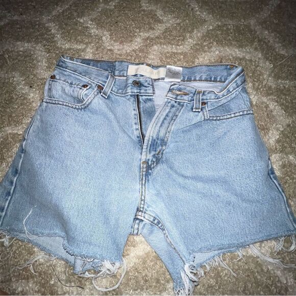 Vintage Levi’s Jean cut offs size 29 - Picture 4 of 9